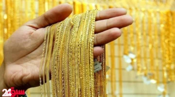 الذهب ينهي رحلة صعوده القياسية ويستسلم لقوة الدولار في أحدث التداولات